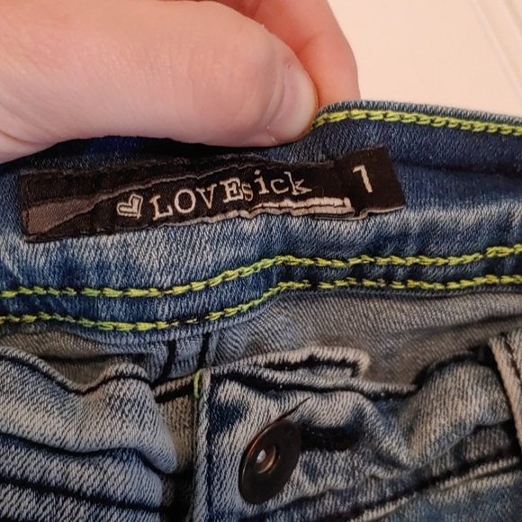 Sold - Picture 4 of 5